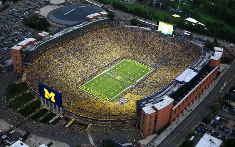 Biểu tượng của Hoa Kỳ sân Michigan Stadium